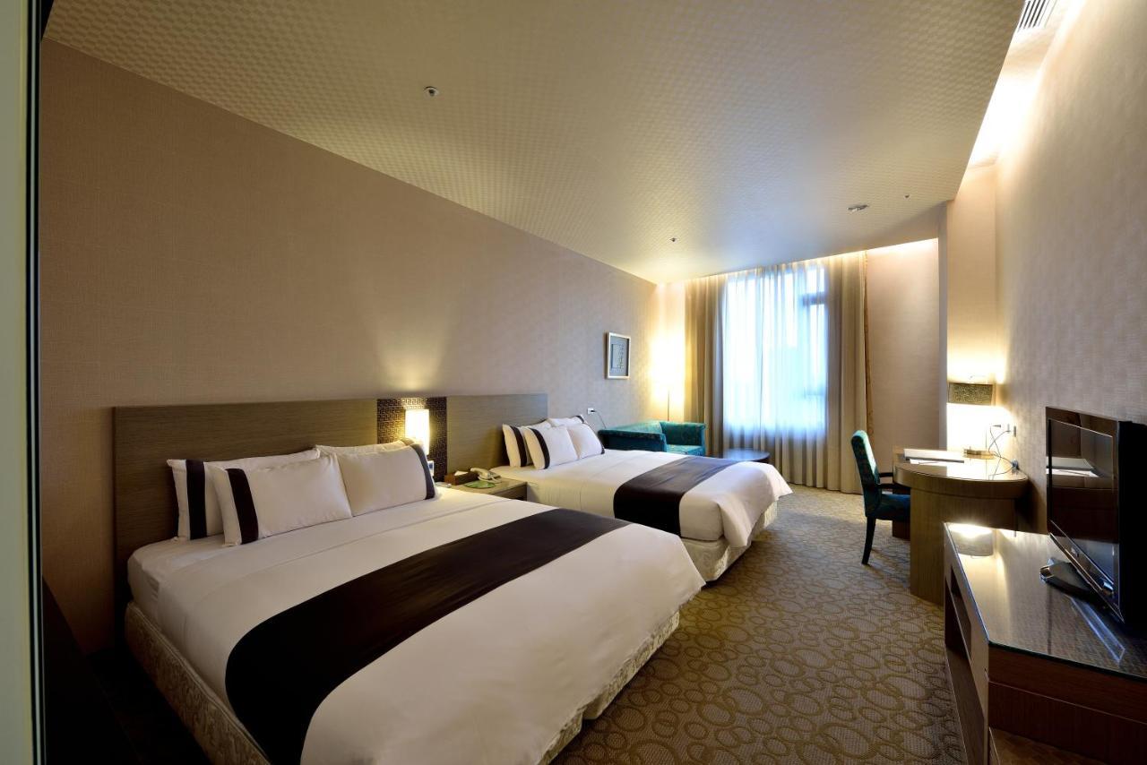 Shinkansen Grand Hotel Taichung Exterior photo