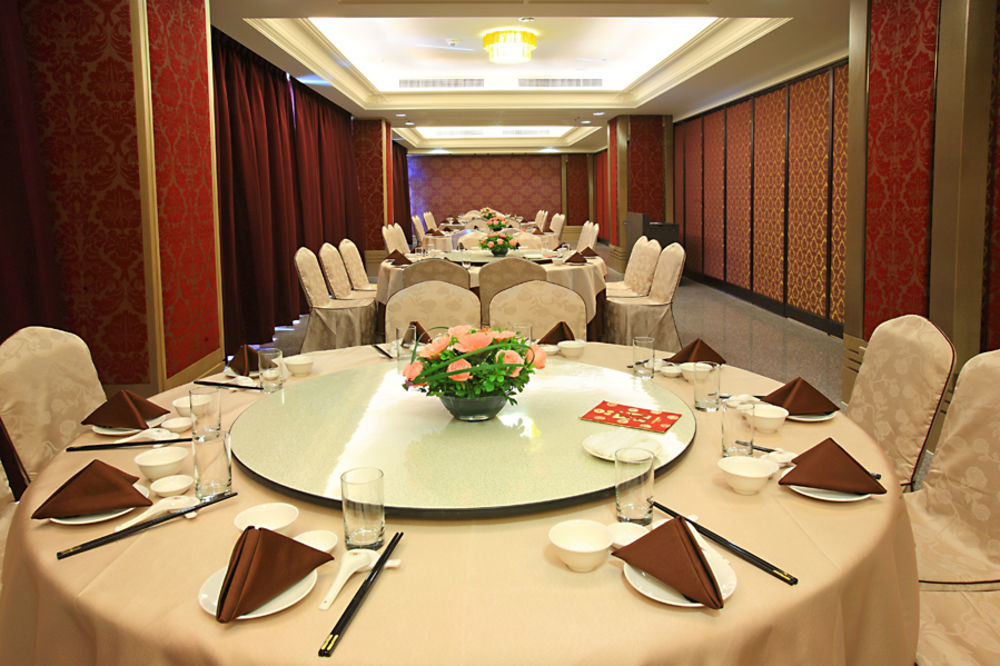 Shinkansen Grand Hotel Taichung Exterior photo