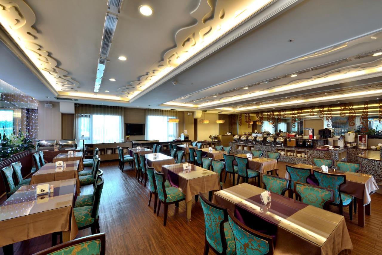 Shinkansen Grand Hotel Taichung Exterior photo
